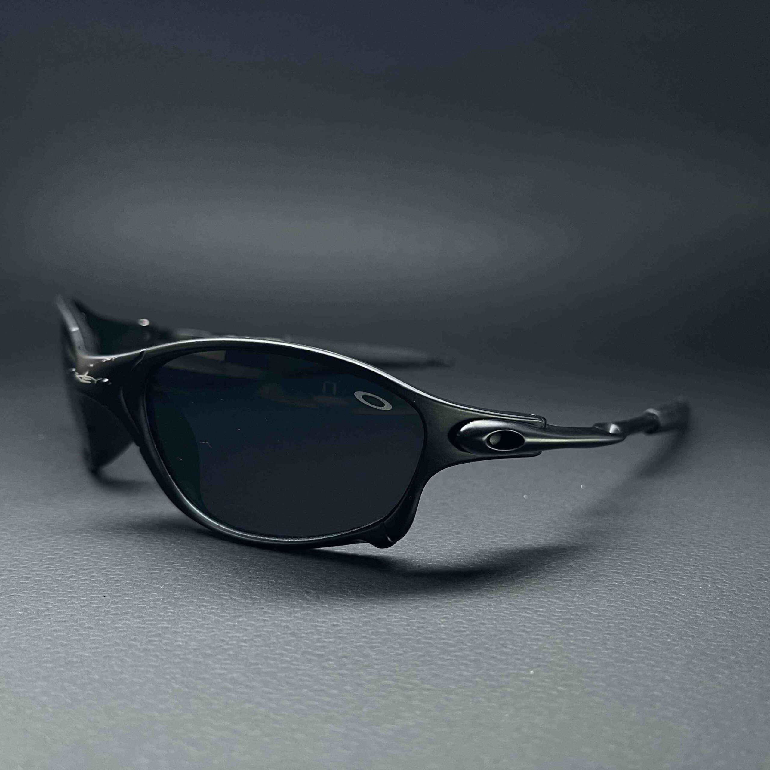 عینک آفتابی اوکلی Oakley کد(1)