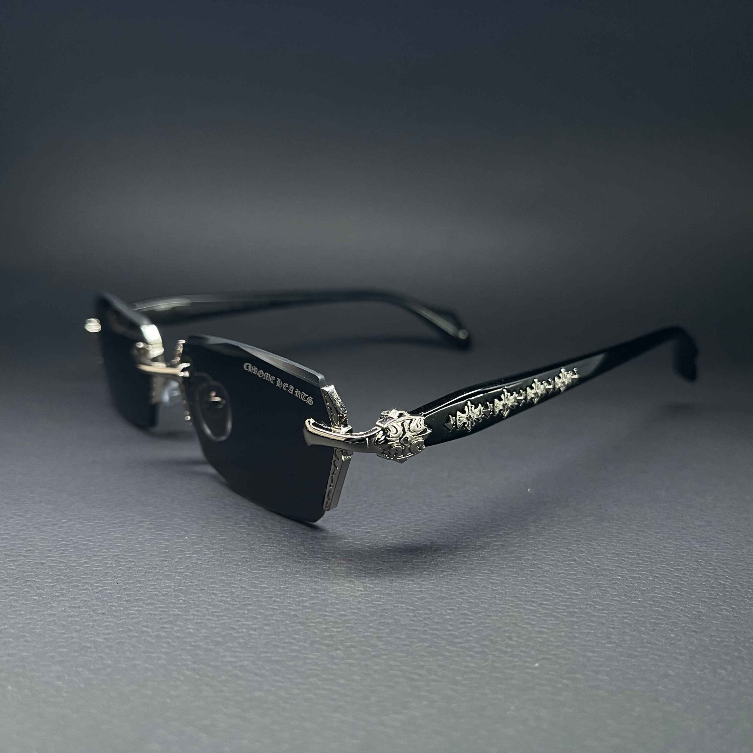 عینک آفتابی کروم هارتز Chrome hearts کد(18)